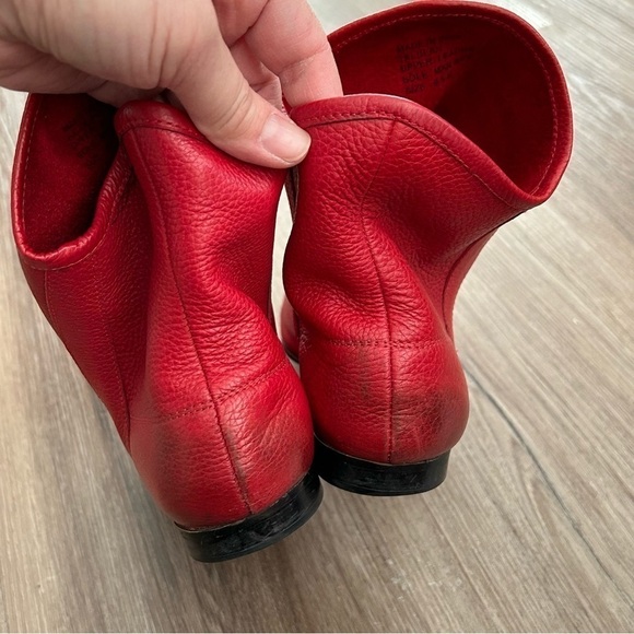 Coconuts by Matisse Vibrant Red Ankle Booties - Picture 9 of 10